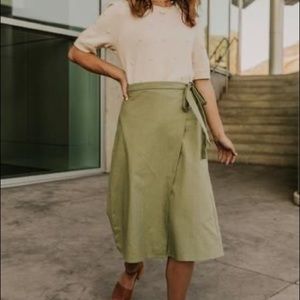NWT Roolee green wrap around skirt elastic waist